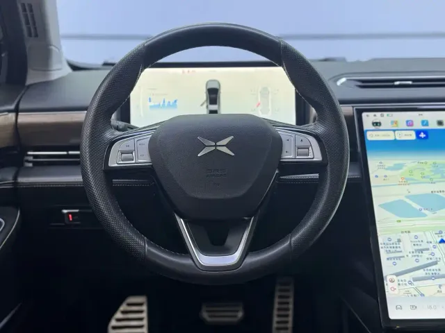 Xpeng P5 — Фото автомобиля 7