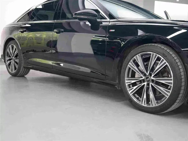 Audi A6L — Фото автомобиля 15