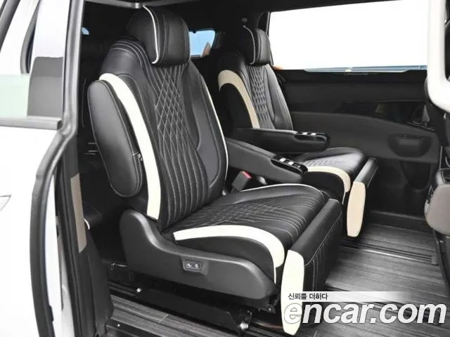 Kia Carnival 4th Gen — Фото автомобиля 12
