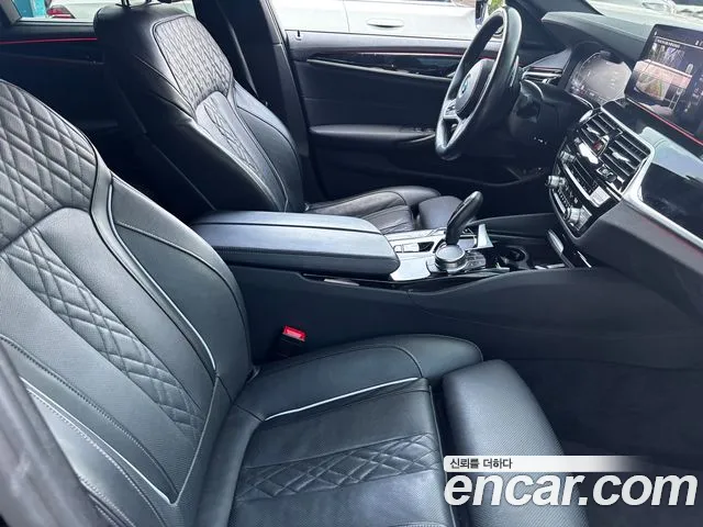 BMW 5 Series G30 — Фото автомобиля 2