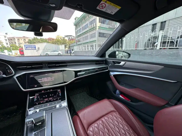 Audi A7L — Фото автомобиля 7