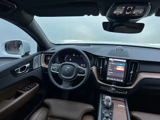 Volvo XC60 — Фото автомобиля 27