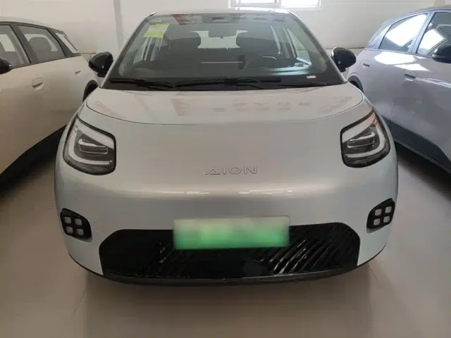 GAC Aion UT — Фото автомобиля 2