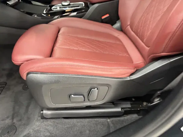 BMW iX3 — Фото автомобиля 9