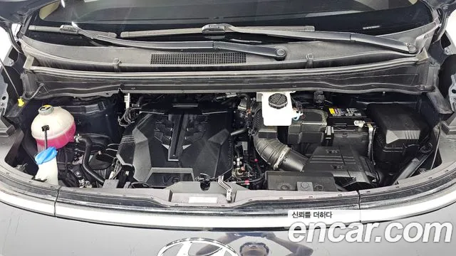 Hyundai Staria — Фото автомобиля 9