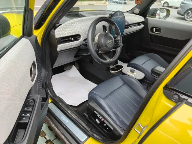 MINI Hatch — Фото автомобиля 9