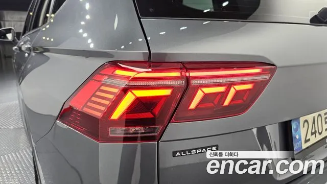Volkswagen Tiguan — Фото автомобиля 23
