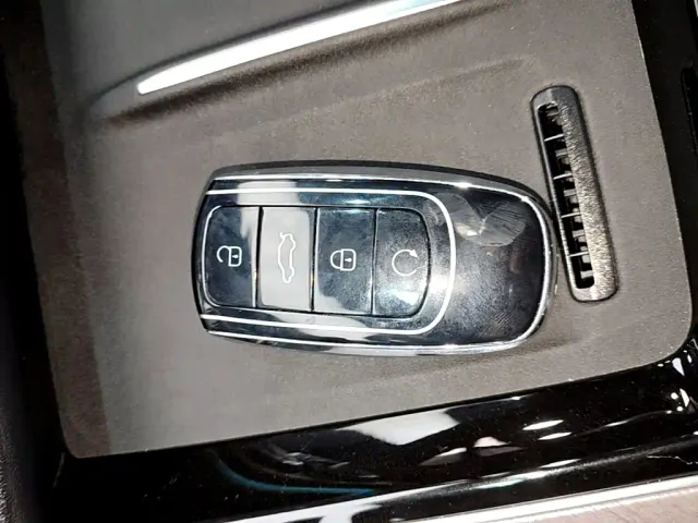Chery Tiggo 9 — Фото автомобиля 8