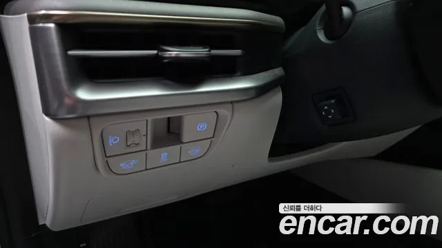 Hyundai Grandeur GN7 — Фото автомобиля 25