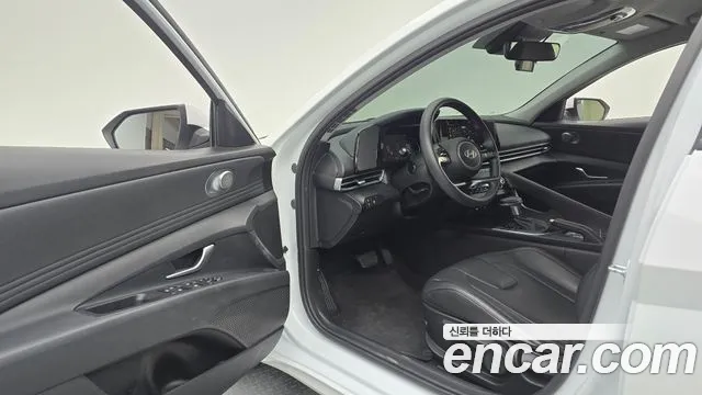 Hyundai Avante — Фото автомобиля 10