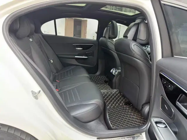 Mercedes-Benz C-Class — Фото автомобиля 8
