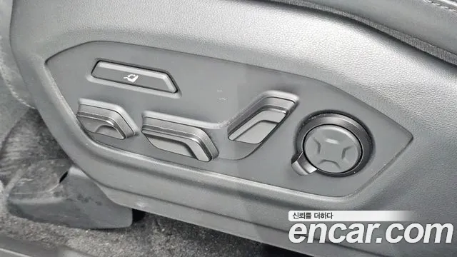 Hyundai Santa Fe MX5 — Фото автомобиля 27