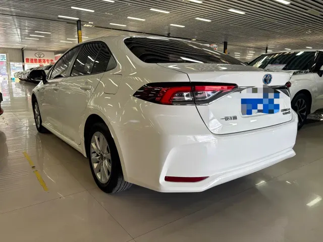 Toyota Corolla — Фото автомобиля 16