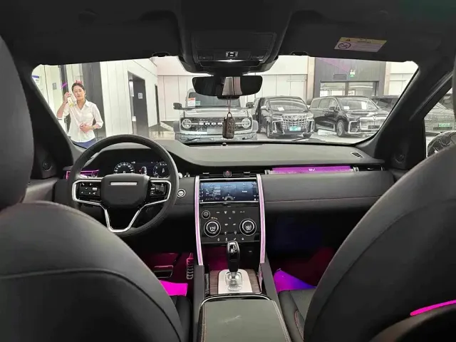 Land Rover Discovery Sport — Фото автомобиля 22