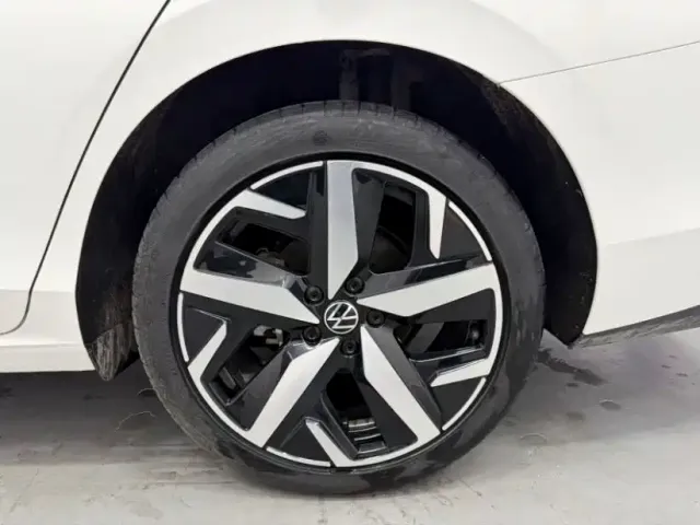 Volkswagen Lamando — Фото автомобиля 12