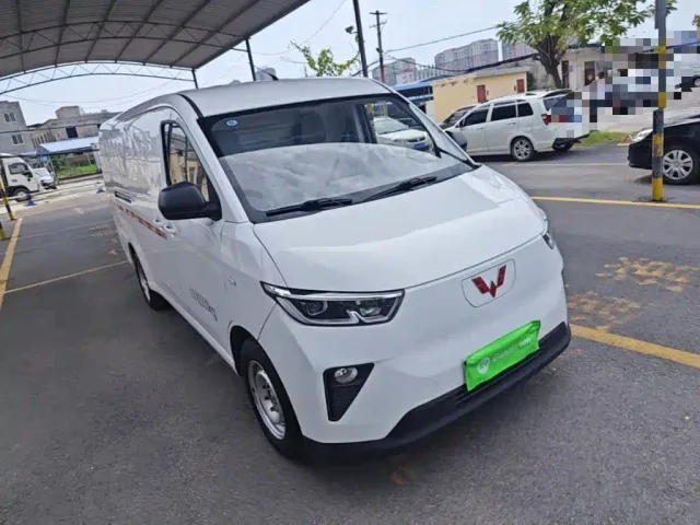 Wuling Yangguang — Фото автомобиля 3