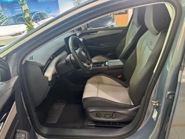 Volkswagen ID.7 Vizzion — Фото автомобиля 9
