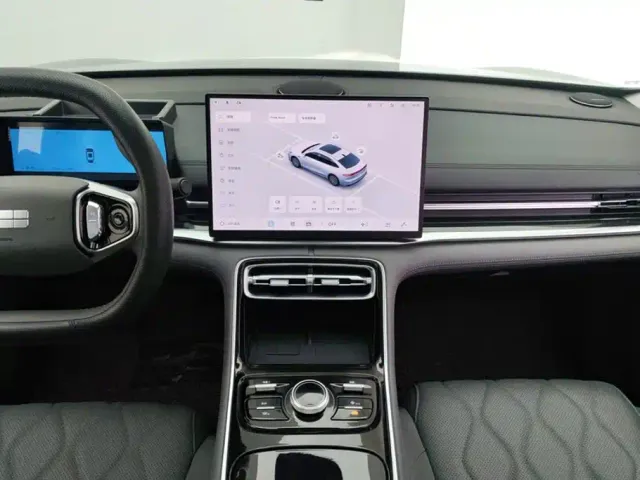 Geely Galaxy A7 — Фото автомобиля 13