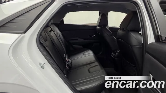 Hyundai AVANTE Avante (CN7) — Фото автомобиля 12