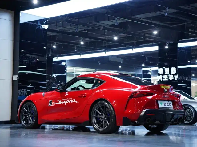 Toyota Supra — Фото автомобиля 6