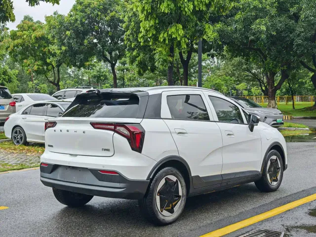 Geely Geometry E Firefly — Фото автомобиля 4