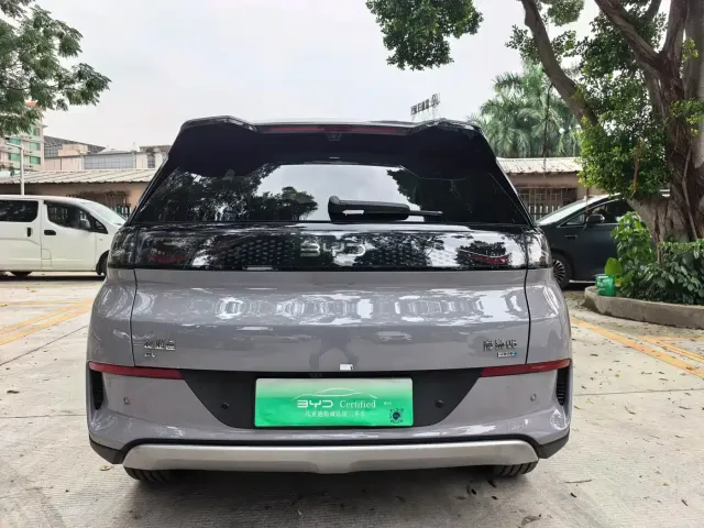 BYD Sealion 05 EV — Фото автомобиля 11