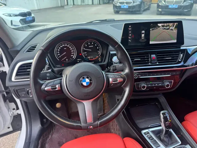 BMW 1 Series — Фото автомобиля 12