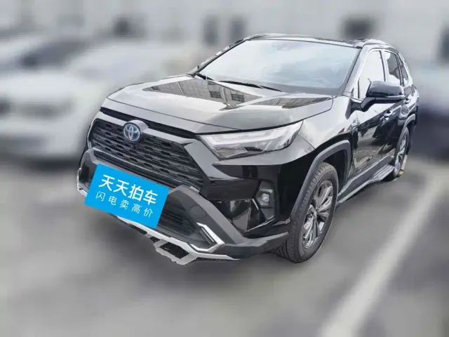 Фотография автомобиля — Toyota RAV4