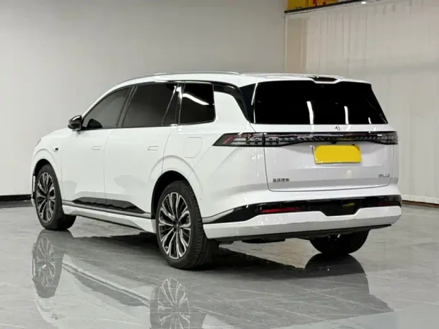 Dongfeng eπ 008 — Фото автомобиля 4