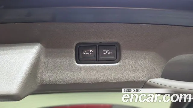 Kia Carnival Generation 4 — Фото автомобиля 20