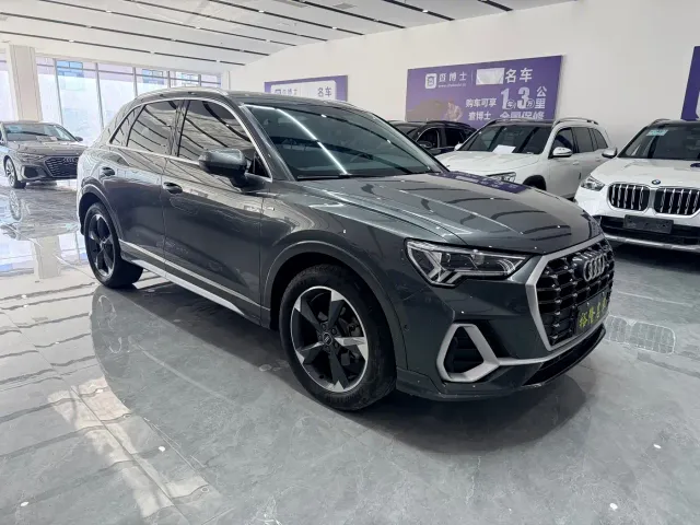 Audi Q3 — Фото автомобиля 3