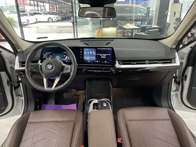 BMW X1 — Фото автомобиля 7
