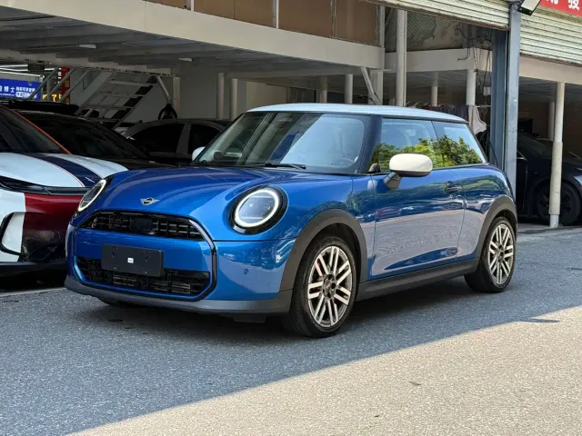 MINI Hatch — Фото автомобиля 4