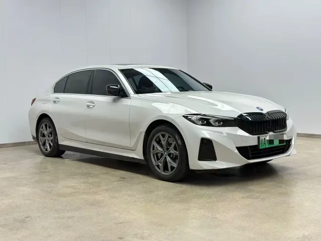 BMW i3 — Фото автомобиля 3