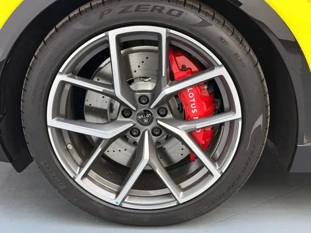 Lotus Eletre — Фото автомобиля 29