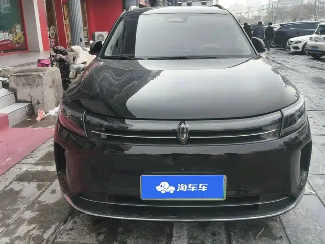 Aito M7 — Фото автомобиля 2