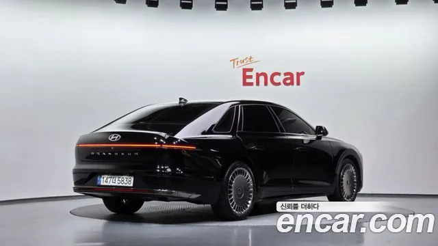 Hyundai Grandeur GN7 — Фото автомобиля 2