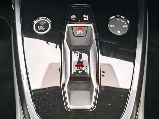 Audi Q4 e-tron — Фото автомобиля 19