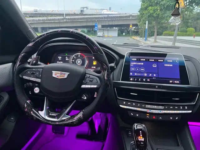 Cadillac CT5 — Фото автомобиля 14