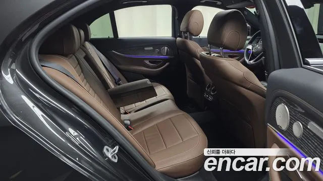 Mercedes-Benz E-Class W213 — Фото автомобиля 26
