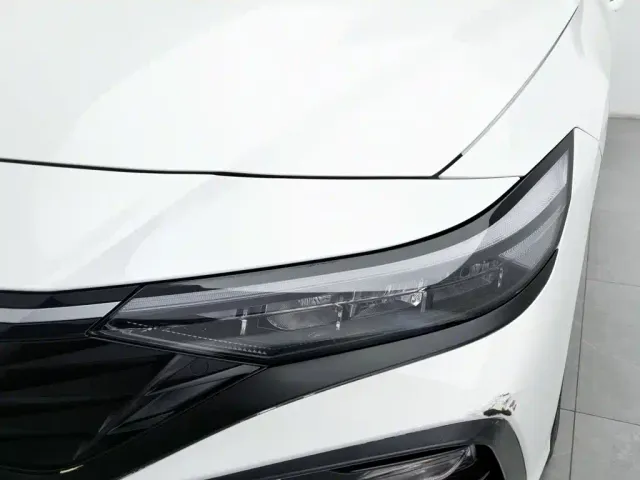 Hyundai Elantra — Фото автомобиля 7