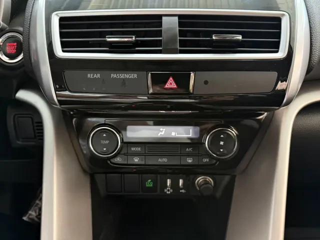 Mitsubishi Eclipse Cross — Фото автомобиля 12