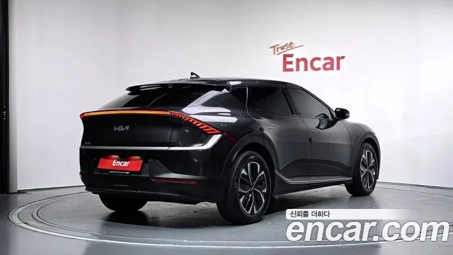 Kia EV6 — Фото автомобиля 2