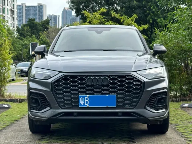 Audi Q5L — Фото автомобиля 2