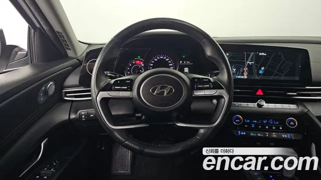 Hyundai AVANTE Avante (CN7) — Фото автомобиля 12