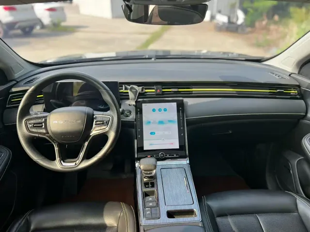 Roewe RX5 — Фото автомобиля 7