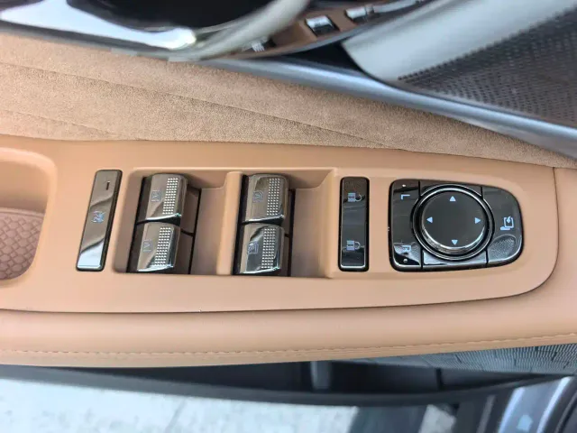 GAC Trumpchi ES9 — Фото автомобиля 22