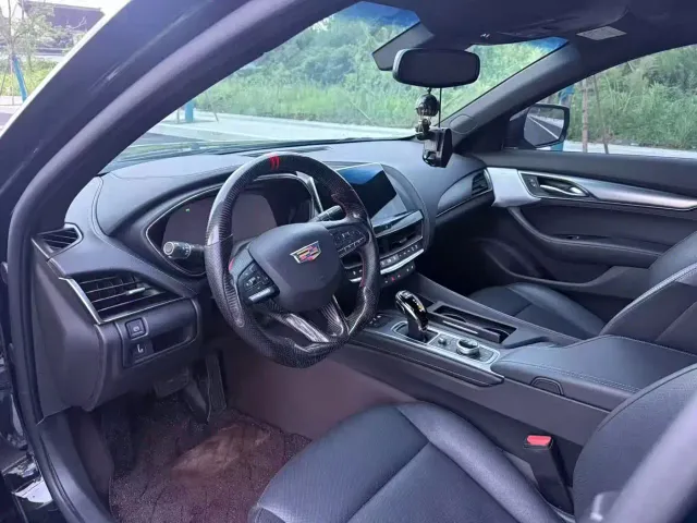 Cadillac CT5 — Фото автомобиля 4