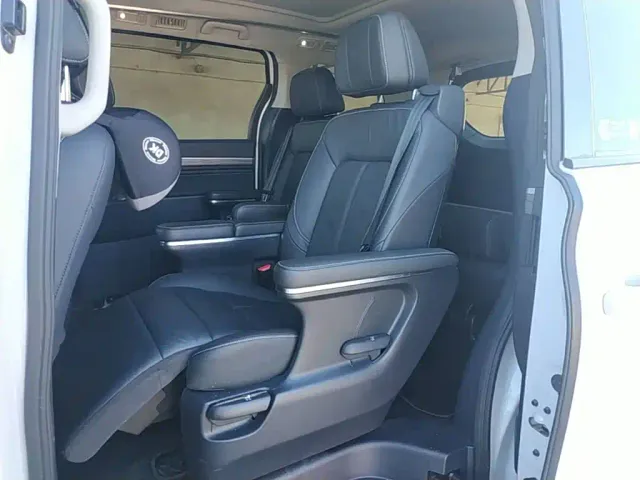 GAC Trumpchi M8 — Фото автомобиля 16