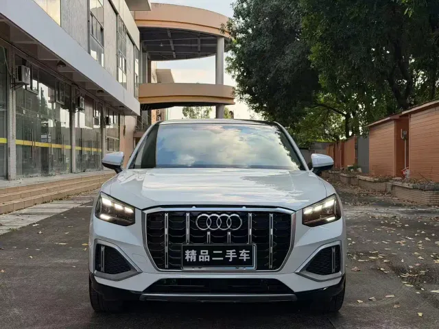 Audi Q2L — Фото автомобиля 2